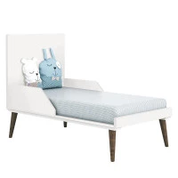 Mini Cama Branco Acetinado com Pés amadeirados Reller