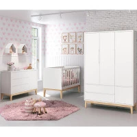 Quarto de Bebê Classic 3 Portas Cômoda com Porta Branco com 
