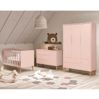 Quarto de Bebê Theo 3 Portas Rosa com Pés Madeira Natural – 